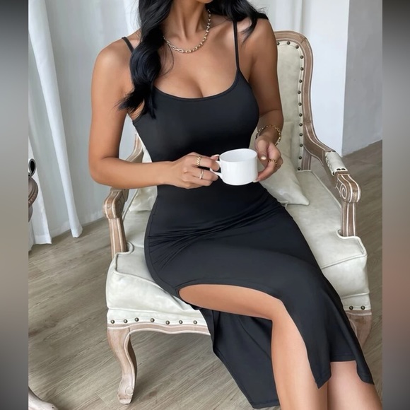 Dress - Picture 3 of 4